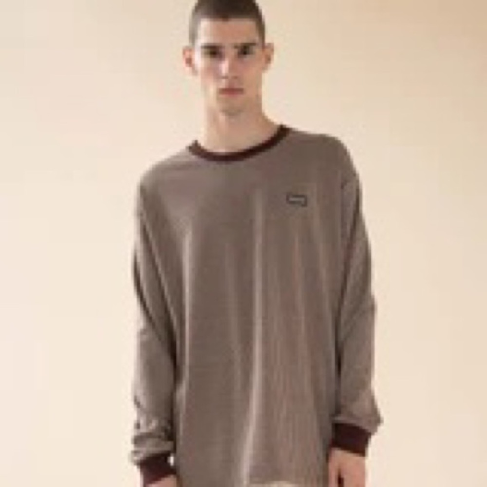 Bound long sleeve dog’s tooth  T-shirt, size small, brown and tan.